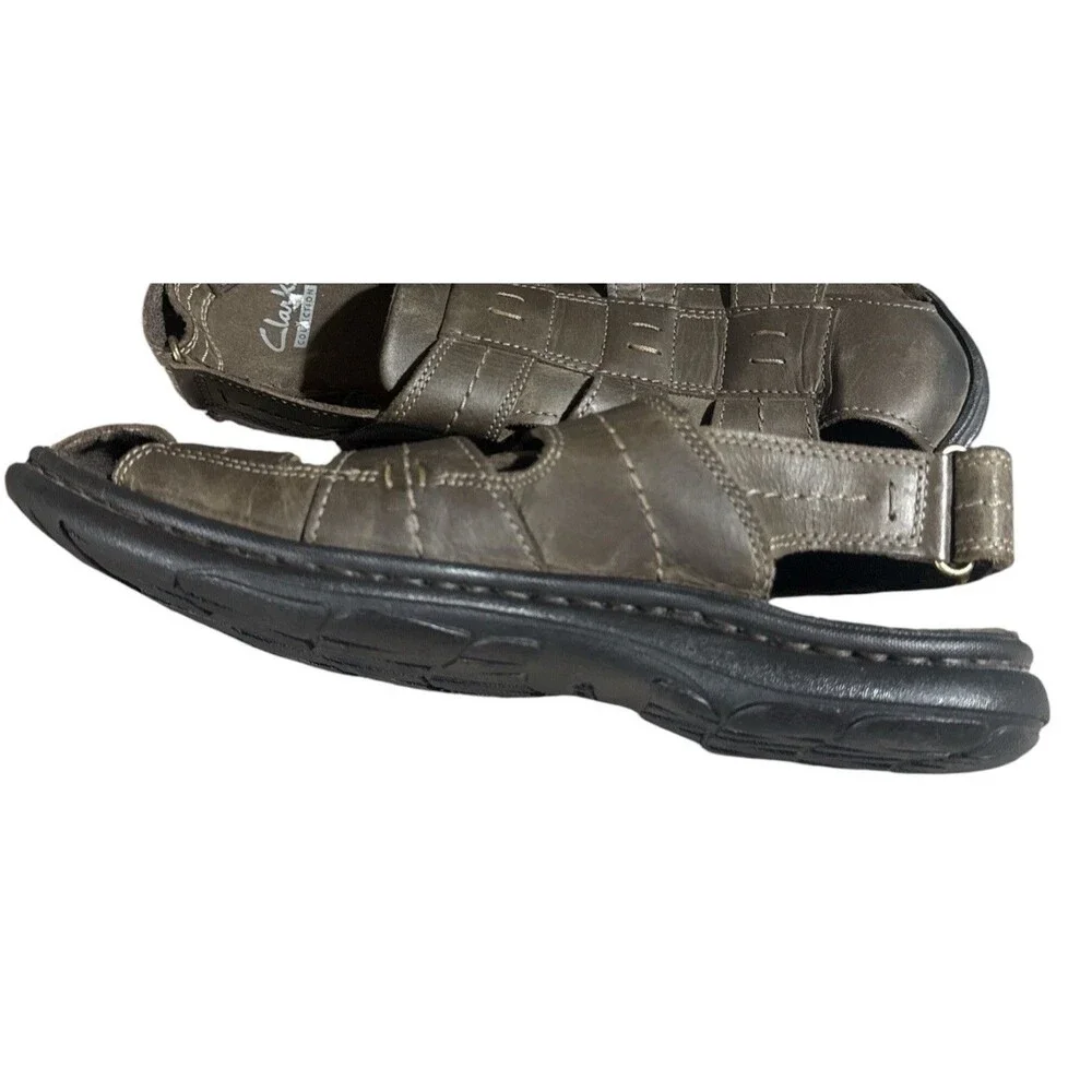 Clarks Sandals Men's 9 Brown Leather Fisherman Closed Toe Hiking Trail